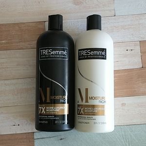 Set of Tresemme moisture rich